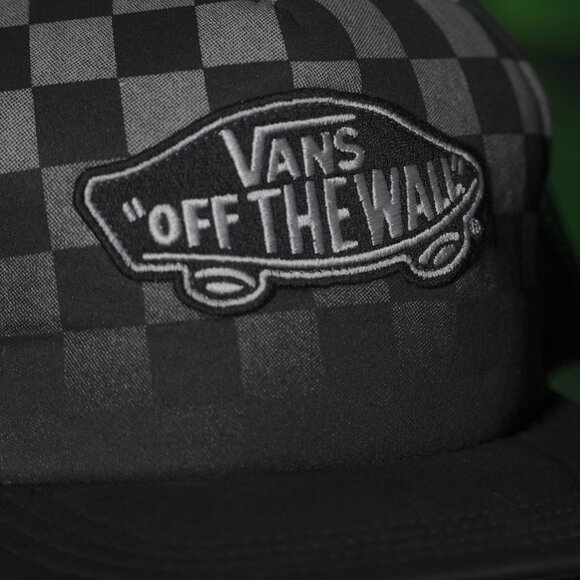 VINTAGE Y2K VANS SKATE TRUCKER HAT CLASSIC STREETWEAR MENS SNAPBACK HAT - Picture 3 of 7